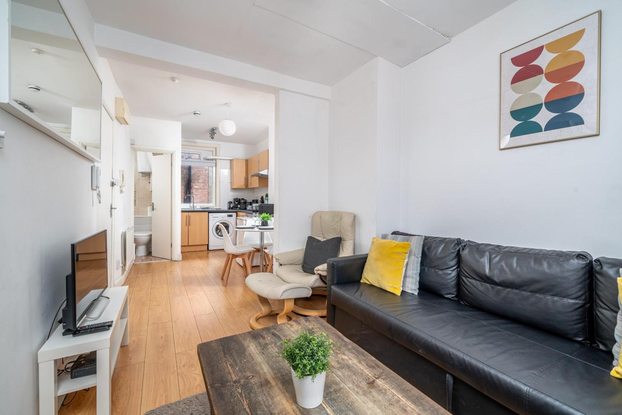 Carnaby & Oxford Street - Central Soho - One Bedroom - Double Bed & Sofabed London Exterior photo